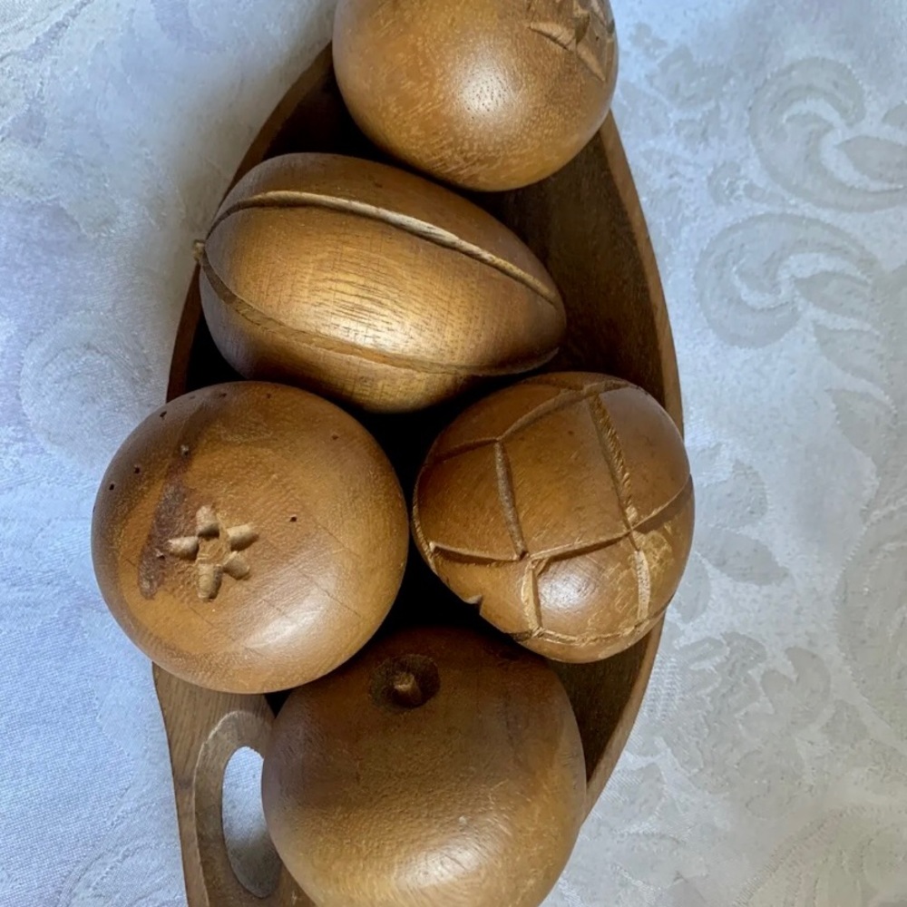 Wooden Fruit in Banana leaf Bowl Dish 5 pieces Handcarved Teak ? Centerpiece